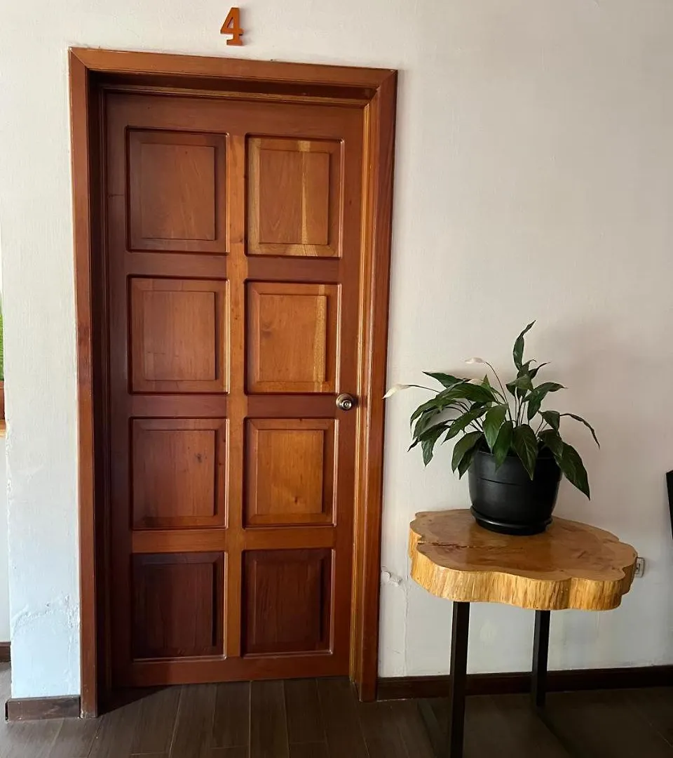 Neizan Hotel Antigua