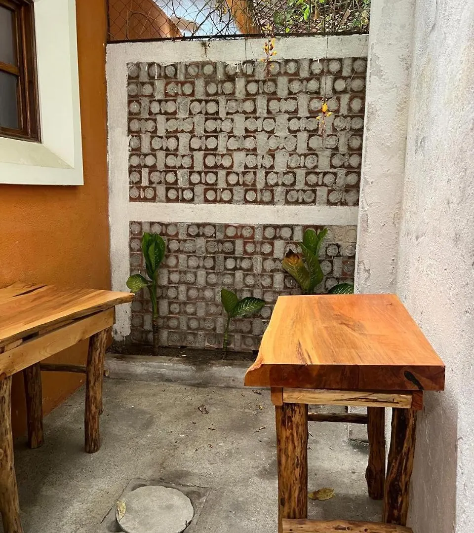 Neizan Hotel Antigua 5*,